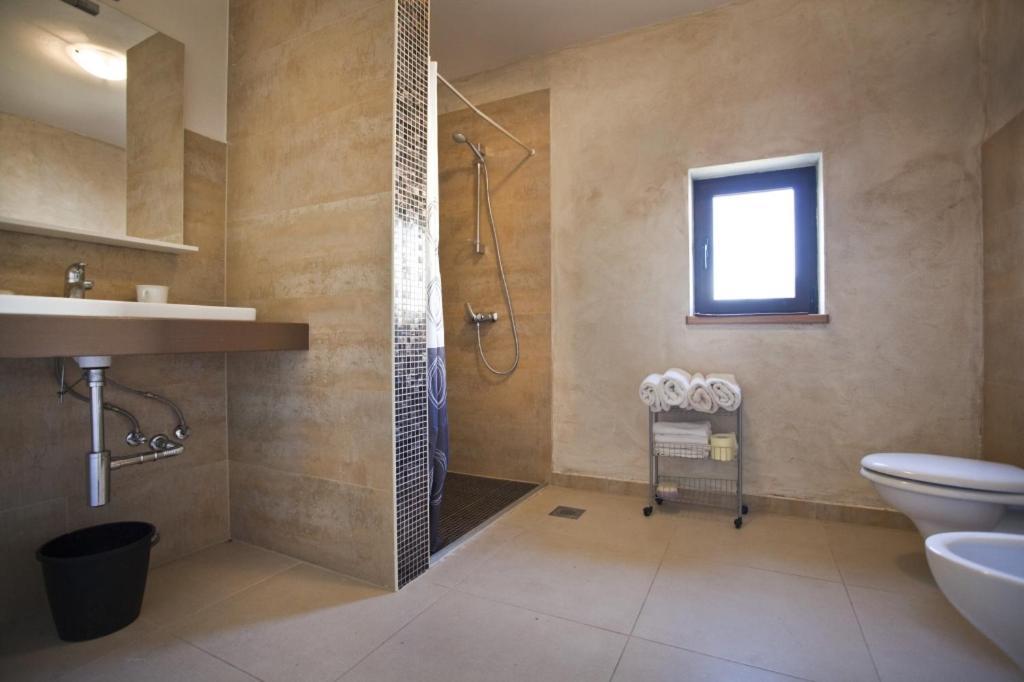Holiday Apartment In Funtana With Balcony, Air Conditioning, Wifi, Washing Machine 4982-1 Exterior photo